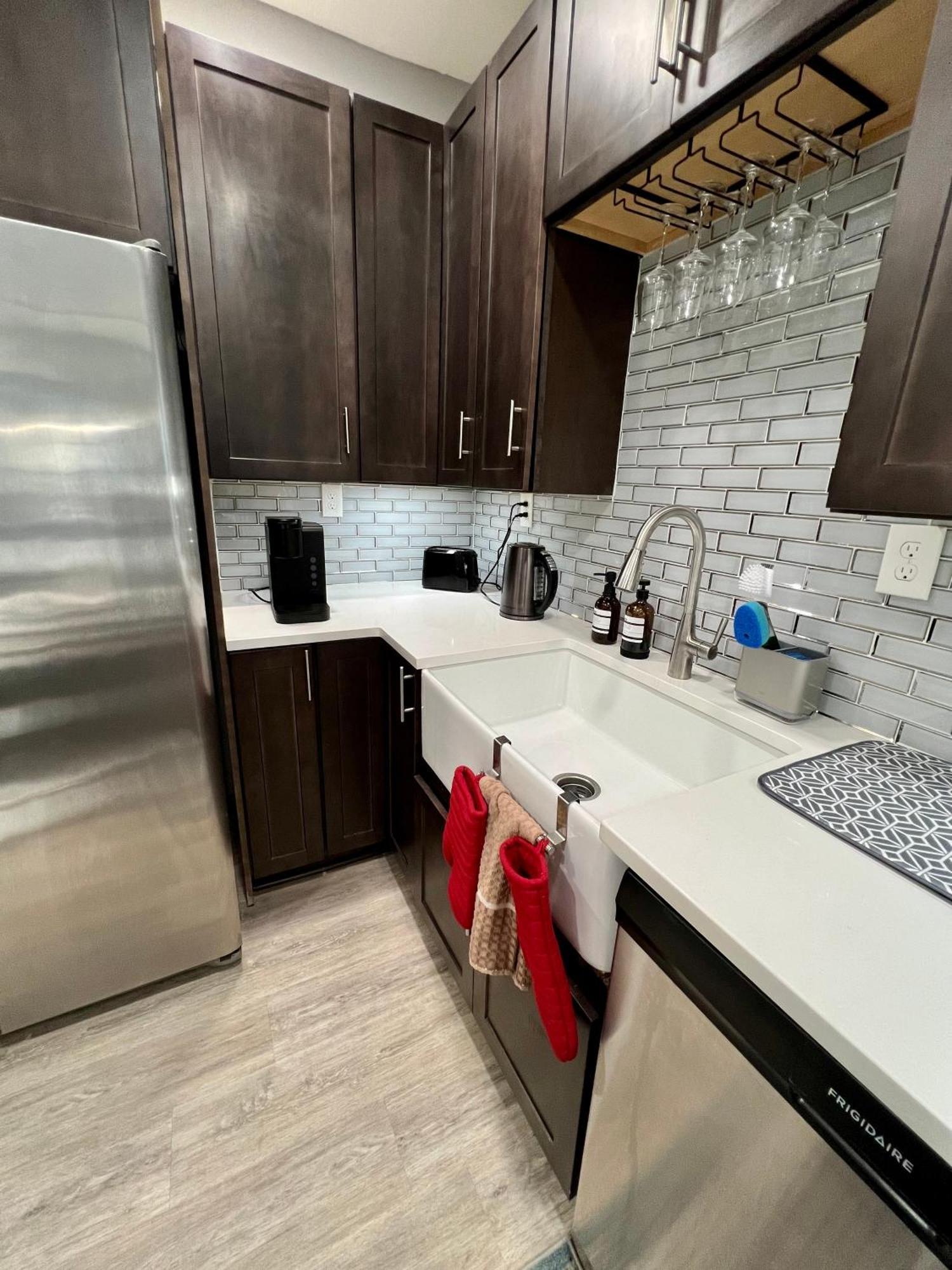 Charming 2Br 2Ba 10 Min Dt Airport By Lsp Homes Atlanta Exterior foto