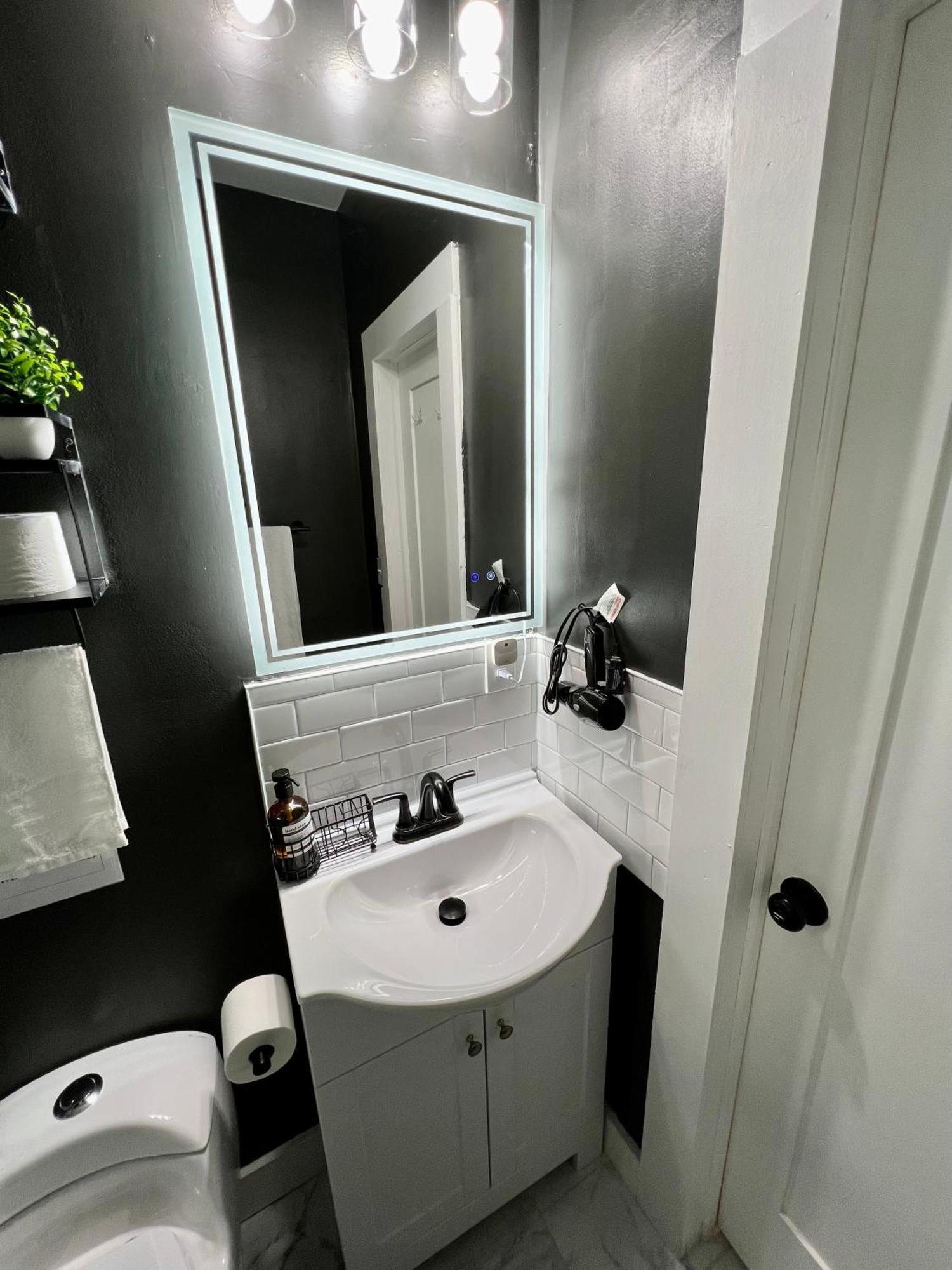 Charming 2Br 2Ba 10 Min Dt Airport By Lsp Homes Atlanta Exterior foto